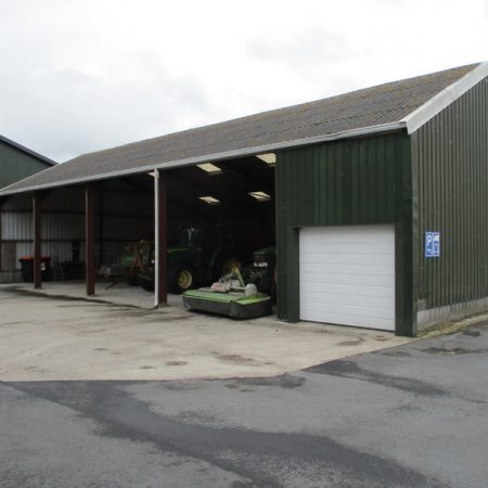 Hitzum, prachtig mooi modern melkveebedrijf op ruim 111 hectare (verkocht).